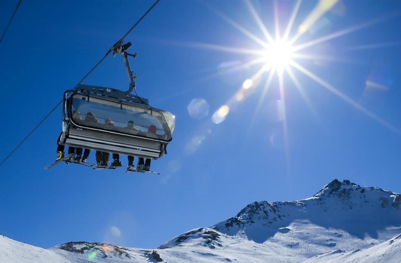 Ferien- Und Familienhotel Alpina Adelboden Bagian luar foto