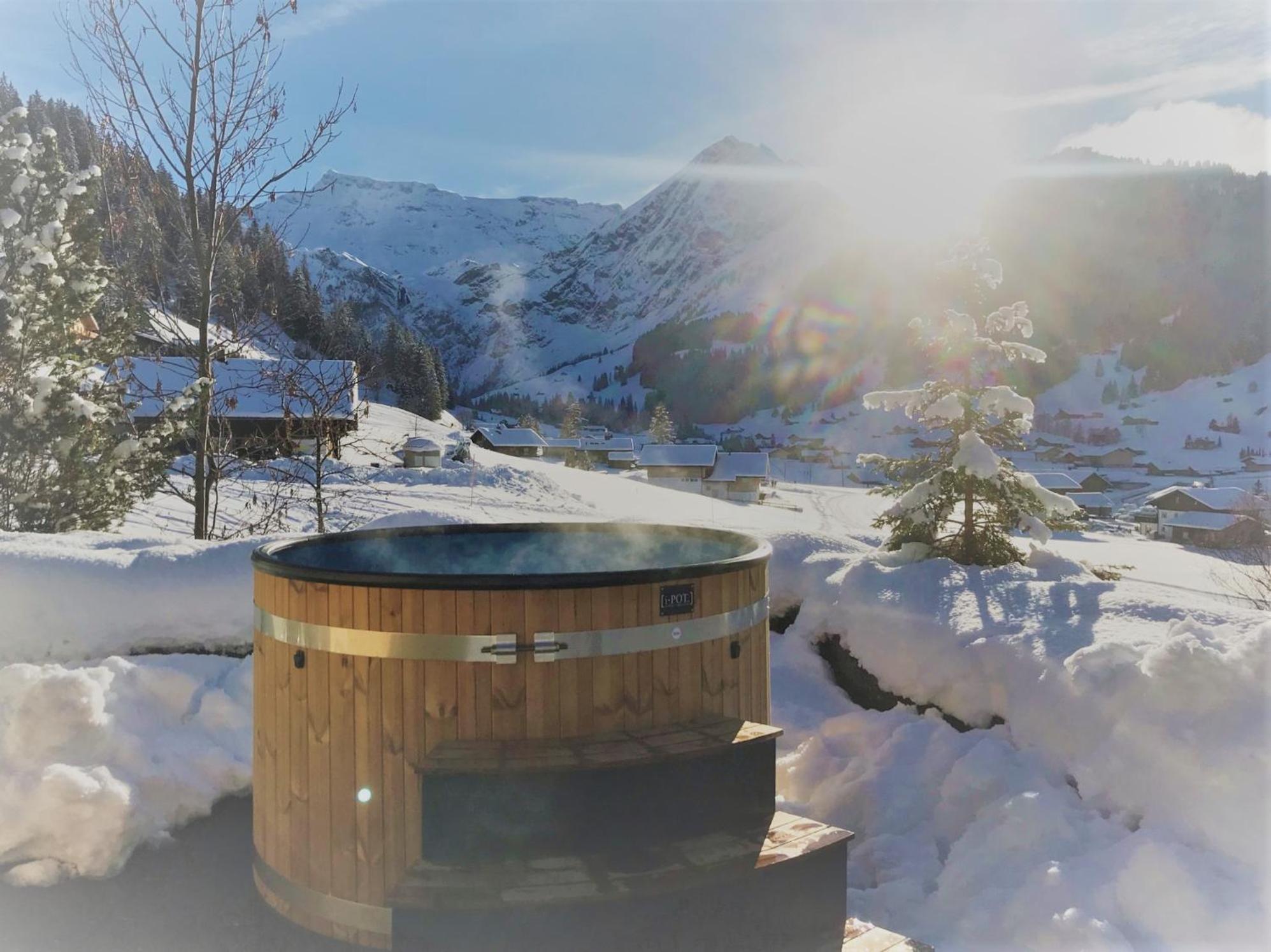 Ferien- Und Familienhotel Alpina Adelboden Bagian luar foto